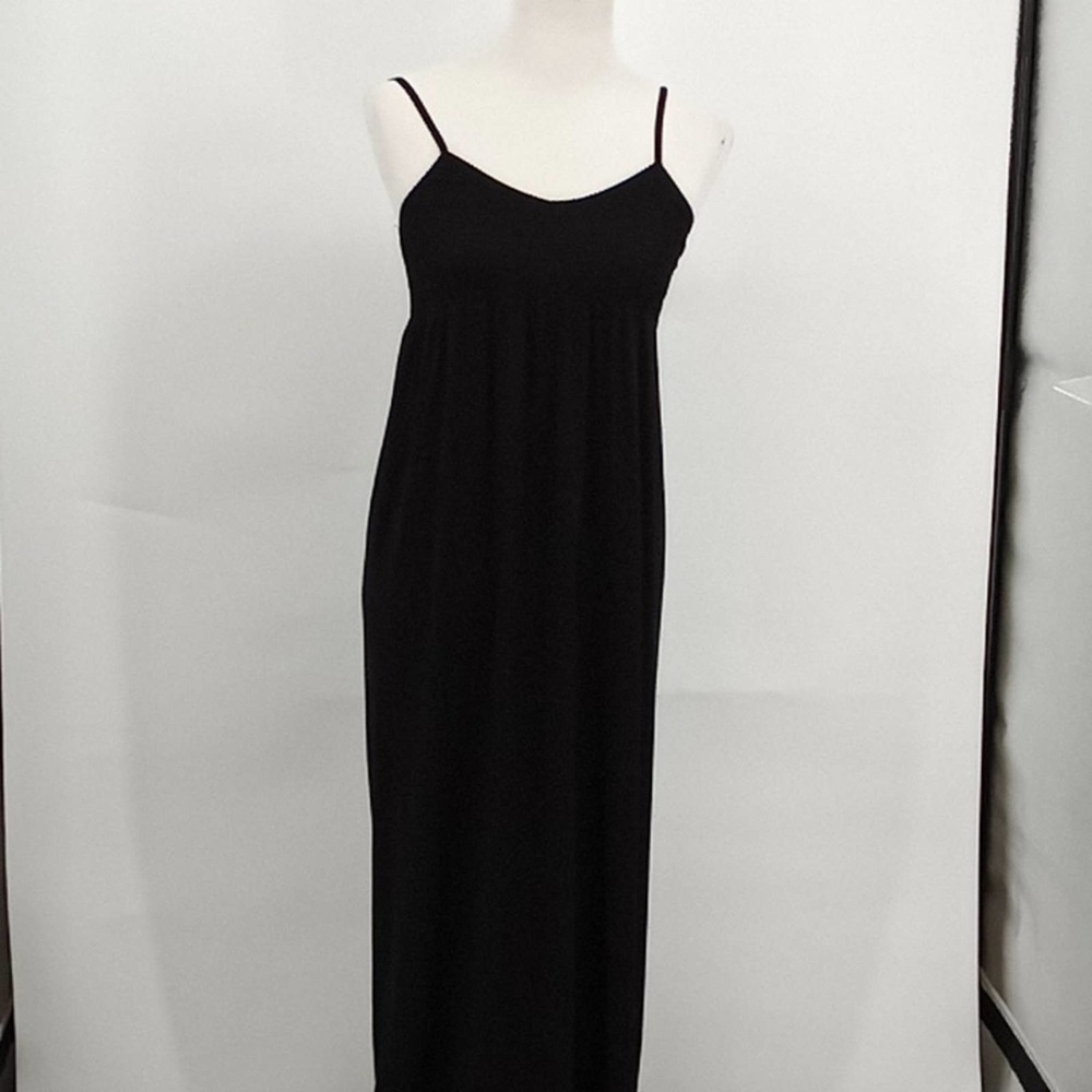 Elegant Black Maxi Dress